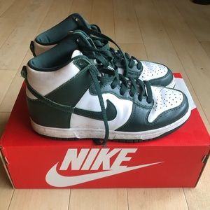 Spartan Green Dunks mid